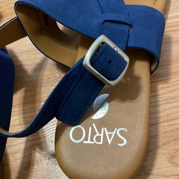 Sarto Sandals - Picture 4 of 11